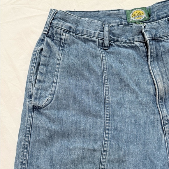 Cabela’s Women’s Denim Shorts Size 10 – Classic Casual Style - Picture 3 of 8